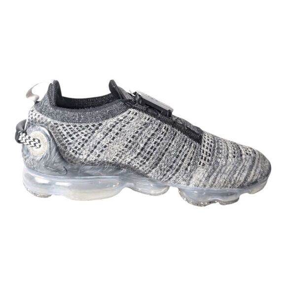 NIKE Air VaporMax 2020 Flyknit \'Oreo\' Running Shoes Size 9.5 main image 11